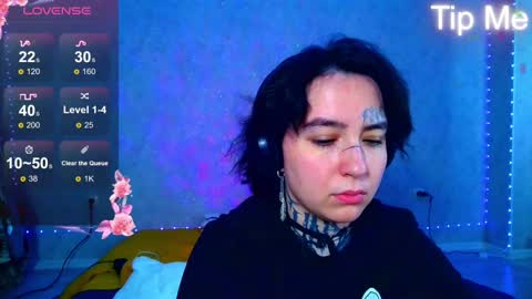 Snapshot of sabrina_raiders_666 chatting on 02-17-25, 10:40 Lilith Solar online show from 02-17-25, 10:40