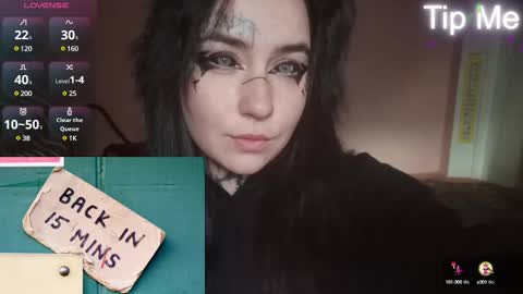 Snapshot of sabrina_raiders_666 chatting on 02-19-25, 03:50 Lilith Solar online show from 02-19-25, 03:50