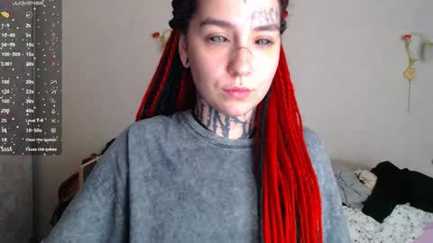 Snapshot of sabrina_raiders_666 chatting on 10-26-25, 06:14 Lilith Solar online show from 10-26-25, 06:14