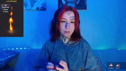 Snapshot of sabrina_raiders_666 chatting on 02-09-26, 04:55 Lilith Solar online show from 02-09-26, 04:55