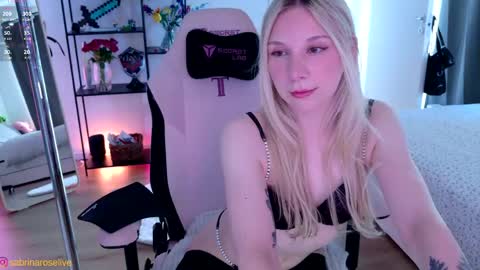 Snapshot of sabrinarose_x chatting on 06-02-26, 05:15 Sabrina Rose online show from 06-02-26, 05:15
