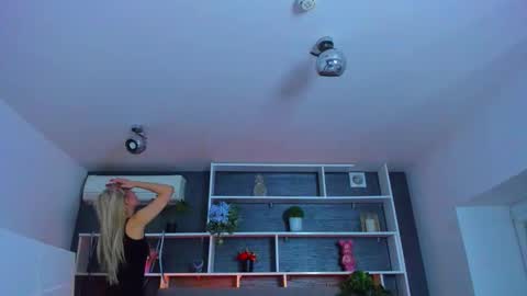 Sabrina online show from 02-28-26, 06:31