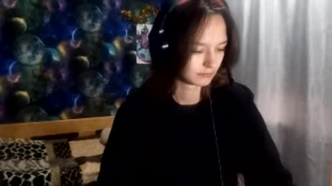 Adele online show from 04-22-26, 08:06