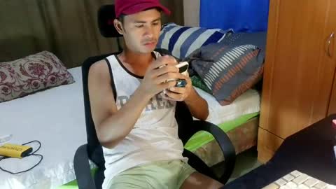Sachu01 online show from 05-10-26, 11:59