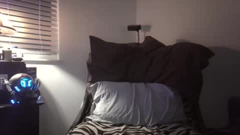 Snapshot of sadiessecretcloset chatting on 02-28-26, 04:24 Sadiessecret online show from 02-28-26, 04:24