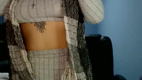 Karina online show from 05-06-26, 01:57