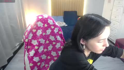 Snapshot of sailor_moon07 chatting on 06-21-26, 06:05 sailor online show from 06-21-26, 06:05