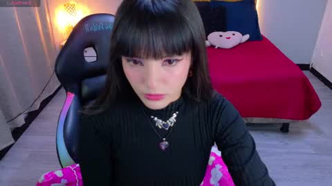 Snapshot of sailor_moon07 chatting on 06-27-26, 04:39 sailor online show from 06-27-26, 04:39