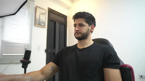 saimon  online show from 04-01-26, 09:23