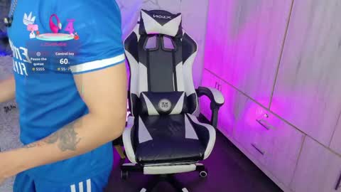 Juan online show from 05-24-26, 03:22