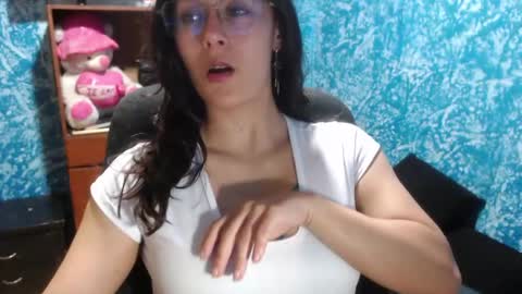 sakura_alek online show from 04-24-26, 02:14