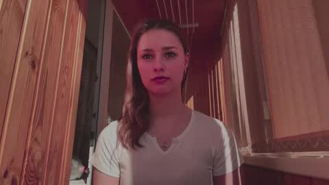 Snapshot of salinapoire chatting on 03-22-26, 10:29 Sally online show from 03-22-26, 10:29