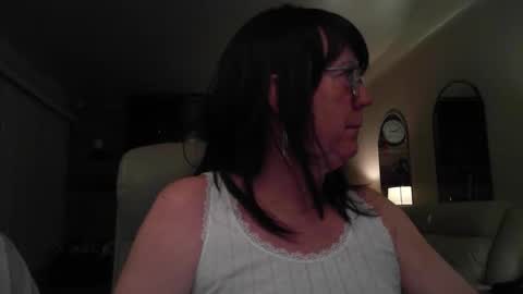sally______ online show from 05-25-26, 01:44
