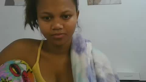 Snapshot of sallywett chatting on 07-14-26, 09:03 SallyWett online show from 07-14-26, 09:03