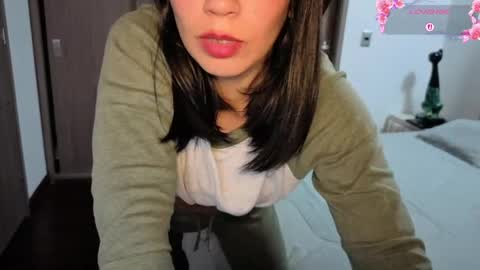 Salome  online show from 05-25-26, 03:12