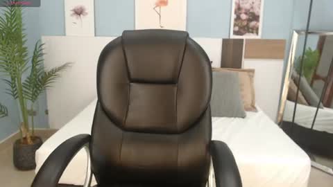 Snapshot of salome_veles chatting on 07-29-26, 05:33 salome_veles online show from 07-29-26, 05:33