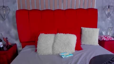 SalomeEvanz online show from 05-15-26, 07:54