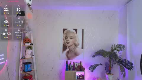 Snapshot of saloomee__ chatting on 04-24-26, 11:23 SALOME online show from 04-24-26, 11:23