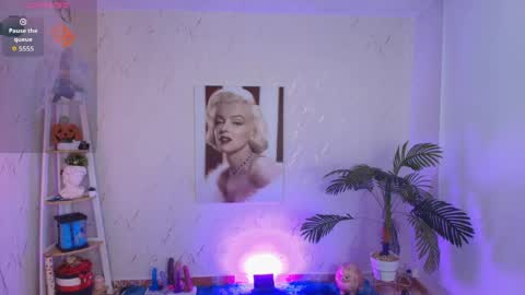 Snapshot of saloomee__ chatting on 04-27-26, 11:19 SALOME online show from 04-27-26, 11:19