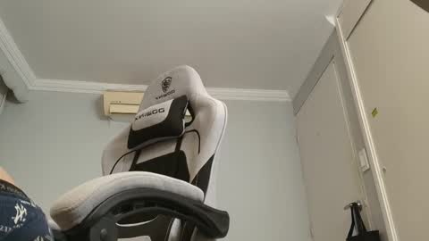 salvatore_montt online show from 10-30-25, 03:52