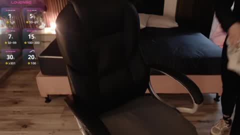Snapshot of sam_mansson66 chatting on 07-15-26, 12:10 SAM MANSON online show from 07-15-26, 12:10