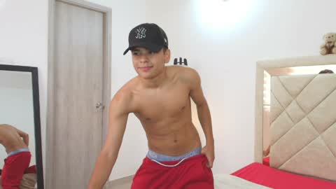 sam_tnt9 online show from 05-07-26, 03:06