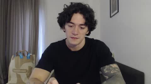 Snapshot of sam_winchest chatting on 01-18-26, 03:16 Sam online show from 01-18-26, 03:16