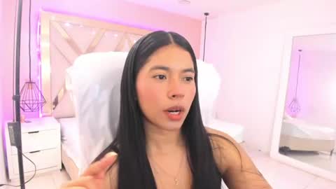 Snapshot of samantaa_shy chatting on 07-10-26, 02:27 sam online show from 07-10-26, 02:27