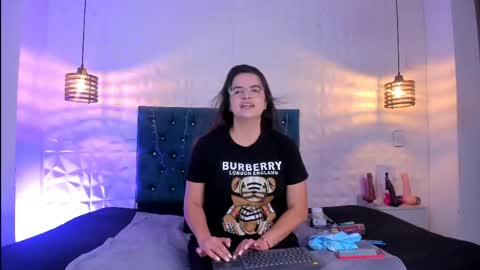 samantha_foxyy online show from 04-19-26, 11:42