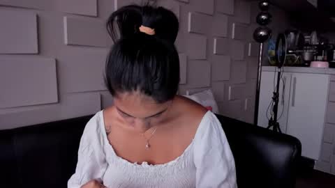 Samantha online show from 02-11-25, 10:18