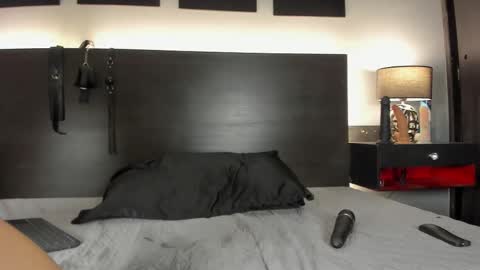 Snapshot of samantha_mouret chatting on 03-13-26, 11:11 SAMANTHA online show from 03-13-26, 11:11