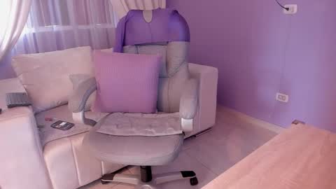 samantha_thompsoon online show from 03-18-26, 09:40