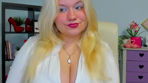 Samantha online show from 05-19-26, 07:26