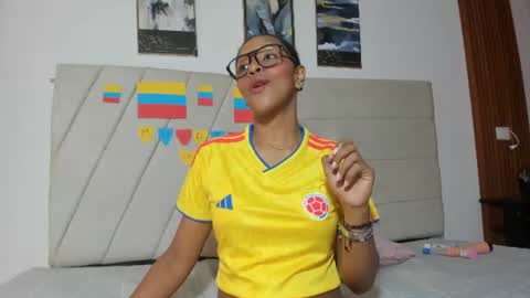 Snapshot of samaraa_smith1 chatting on 07-07-26, 12:20 samaraa_smith1 online show from 07-07-26, 12:20