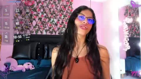 Snapshot of samaracortez chatting on 06-25-26, 10:36 Sammy online show from 06-25-26, 10:36