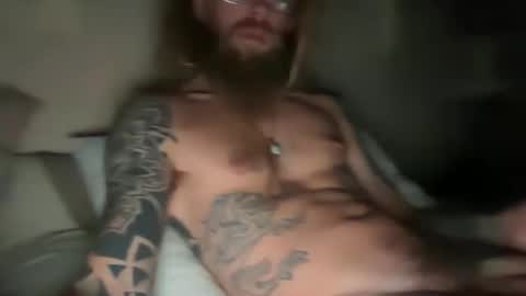 Snapshot of samboldt708 chatting on 09-12-25, 08:25 samboldt708 online show from 09-12-25, 08:25