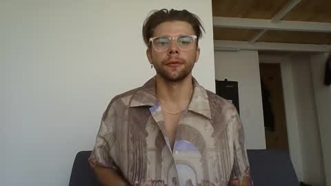 Snapshot of samgorgeous chatting on 02-23-26, 01:36 Fansly - Top4fans online show from 02-23-26, 01:36