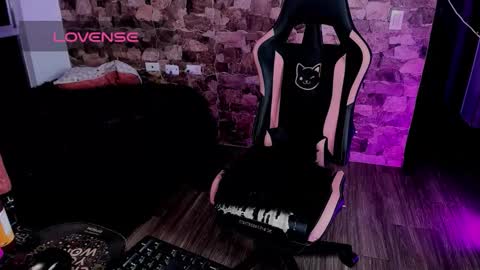 samiacooper25 online show from 03-19-26, 03:21