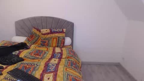 samlove online show from 11-16-25, 08:03