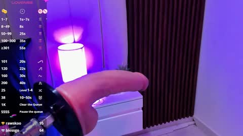 Snapshot of sammy__evanns chatting on 01-16-25, 10:42 Sammy Evanns online show from 01-16-25, 10:42