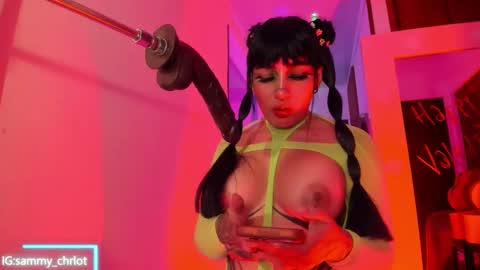 Snapshot of sammy_charlottee chatting on 02-15-26, 09:33 Sammy online show from 02-15-26, 09:33