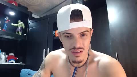 Snapshot of sammytop22 chatting on 09-26-25, 02:37 sammy model independiente online show from 09-26-25, 02:37