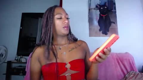 Snapshot of samny_doll369 chatting on 06-10-26, 08:52 Samy doll online show from 06-10-26, 08:52