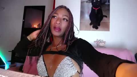 Snapshot of samny_doll369 chatting on 07-22-26, 03:31 Samy doll online show from 07-22-26, 03:31