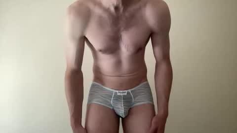 Snapshot of samt2527 chatting on 11-22-25, 12:53 SamT online show from 11-22-25, 12:53