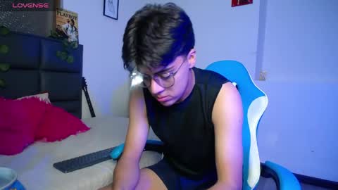 samuel_dark online show from 04-12-26, 01:54