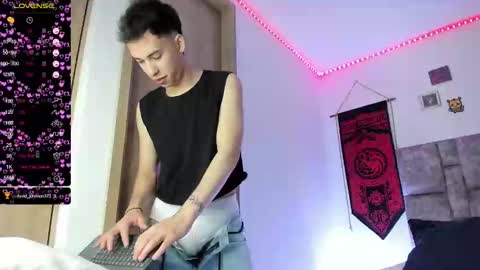 Snapshot of samuel_larssen chatting on 12-13-24, 03:11 Christian Samuel online show from 12-13-24, 03:11