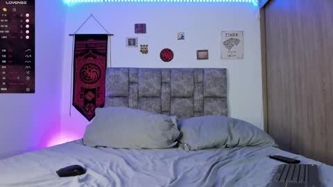 Snapshot of samuel_larssen chatting on 12-20-24, 01:33 Christian Samuel online show from 12-20-24, 01:33