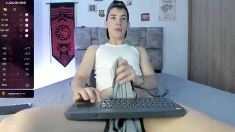 Snapshot of samuel_larssen chatting on 01-04-25, 06:51 Christian Samuel online show from 01-04-25, 06:51