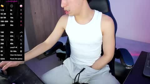 Snapshot of samuel_larssen chatting on 02-12-25, 01:19 Christian Samuel online show from 02-12-25, 01:19